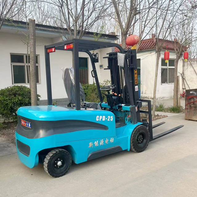 Custom 2.5 Ton Diesel Forklift - đánh giá và giá Heavy Equipment Logistics