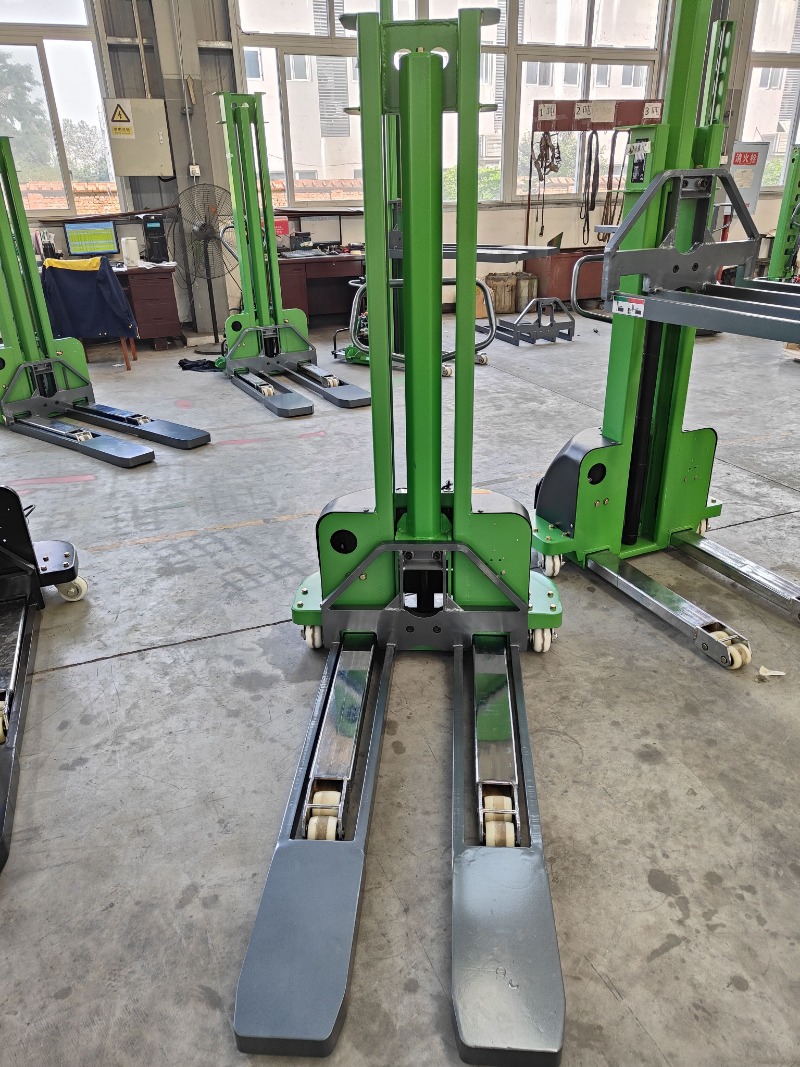 1000kg 1300kg 1500kg Self Load - đánh giá và giá Electric Forklift